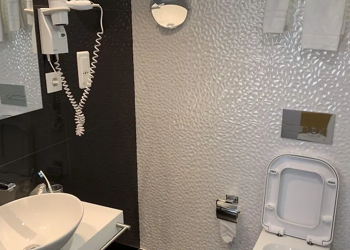 도 칠레 3* 리스본