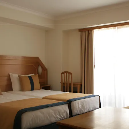 ド チリ 3* リスボン